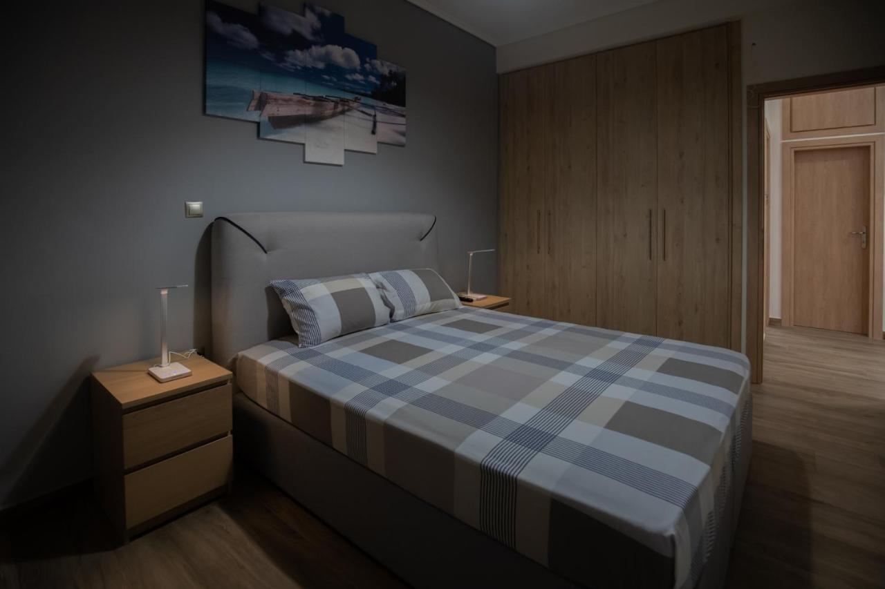 Max Blue Apartment, A Stay Like No Other Pireus Exteriér fotografie