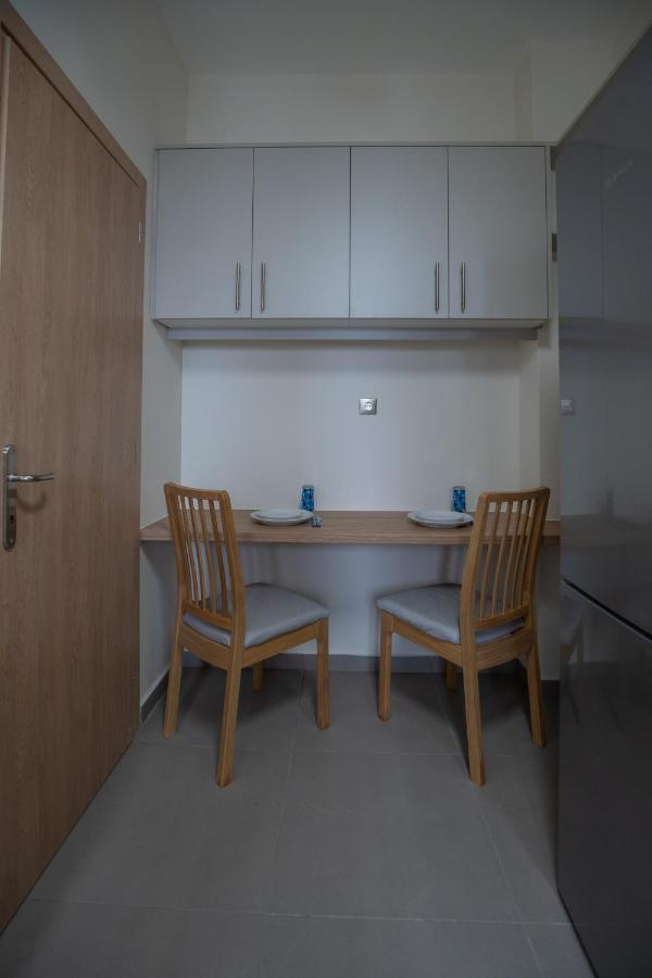 Max Blue Apartment, A Stay Like No Other Pireus Exteriér fotografie