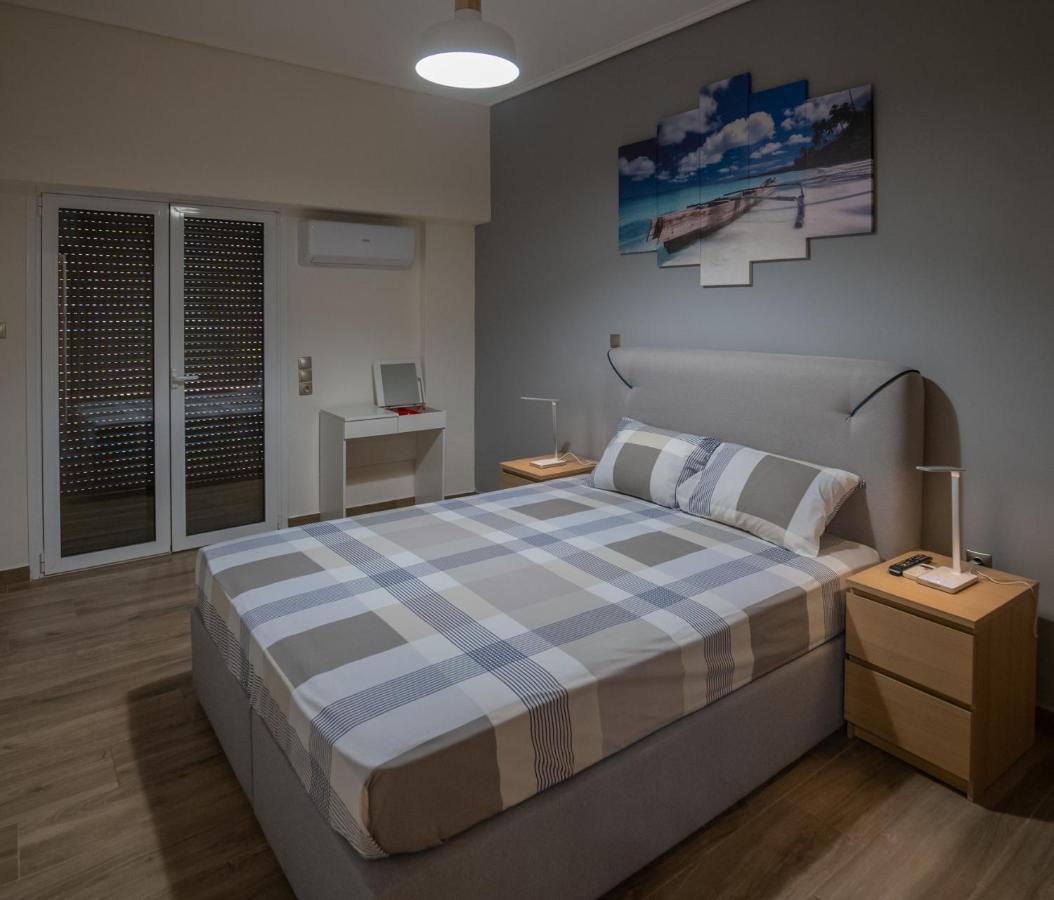 Max Blue Apartment, A Stay Like No Other Pireus Exteriér fotografie